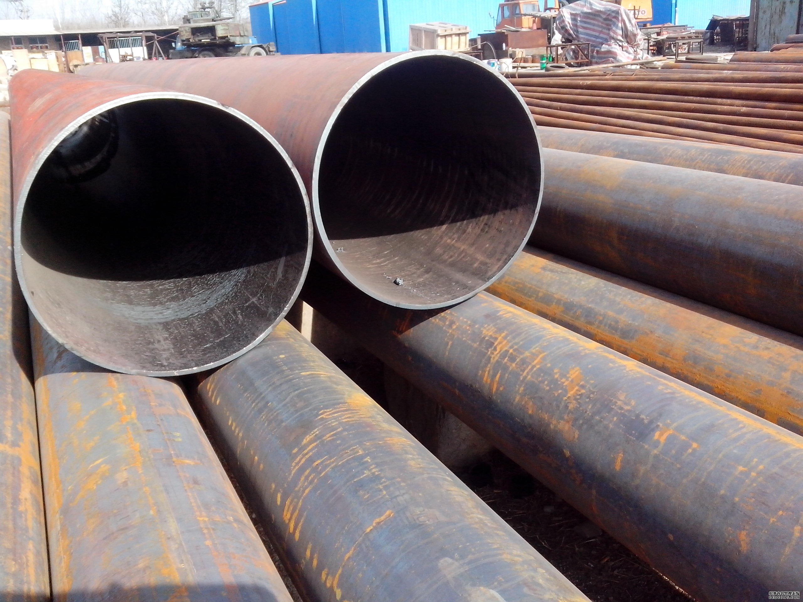 Seamless Pipe for Fluid Transport
